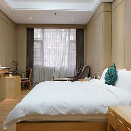 Paco Hotel Ouzhuang Metro Guangzhou-Free Shuttle To Canton Fair Exterior foto