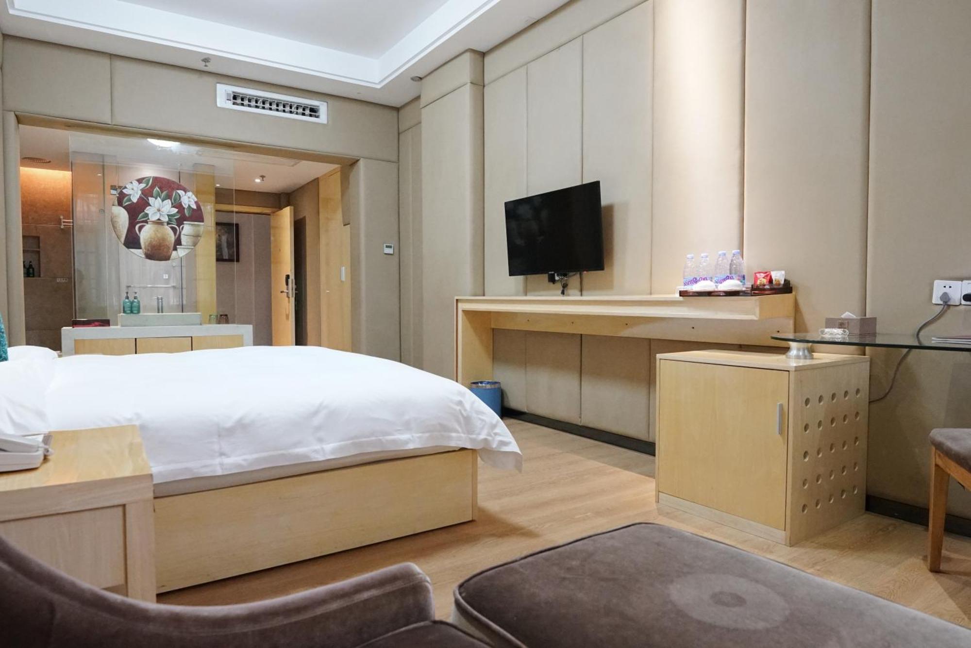 Paco Hotel Ouzhuang Metro Guangzhou-Free Shuttle To Canton Fair Exterior foto
